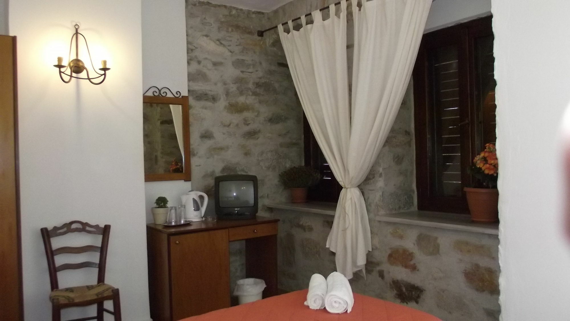 Iliada Hotel Ermoupoli Exterior photo